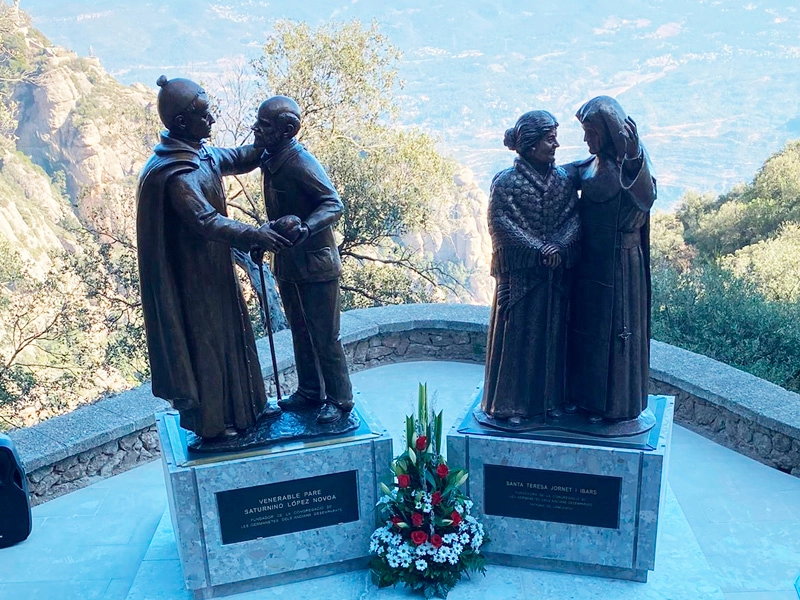 El Padre fundador acompaña a santa Teresa Jornet en Montserrat