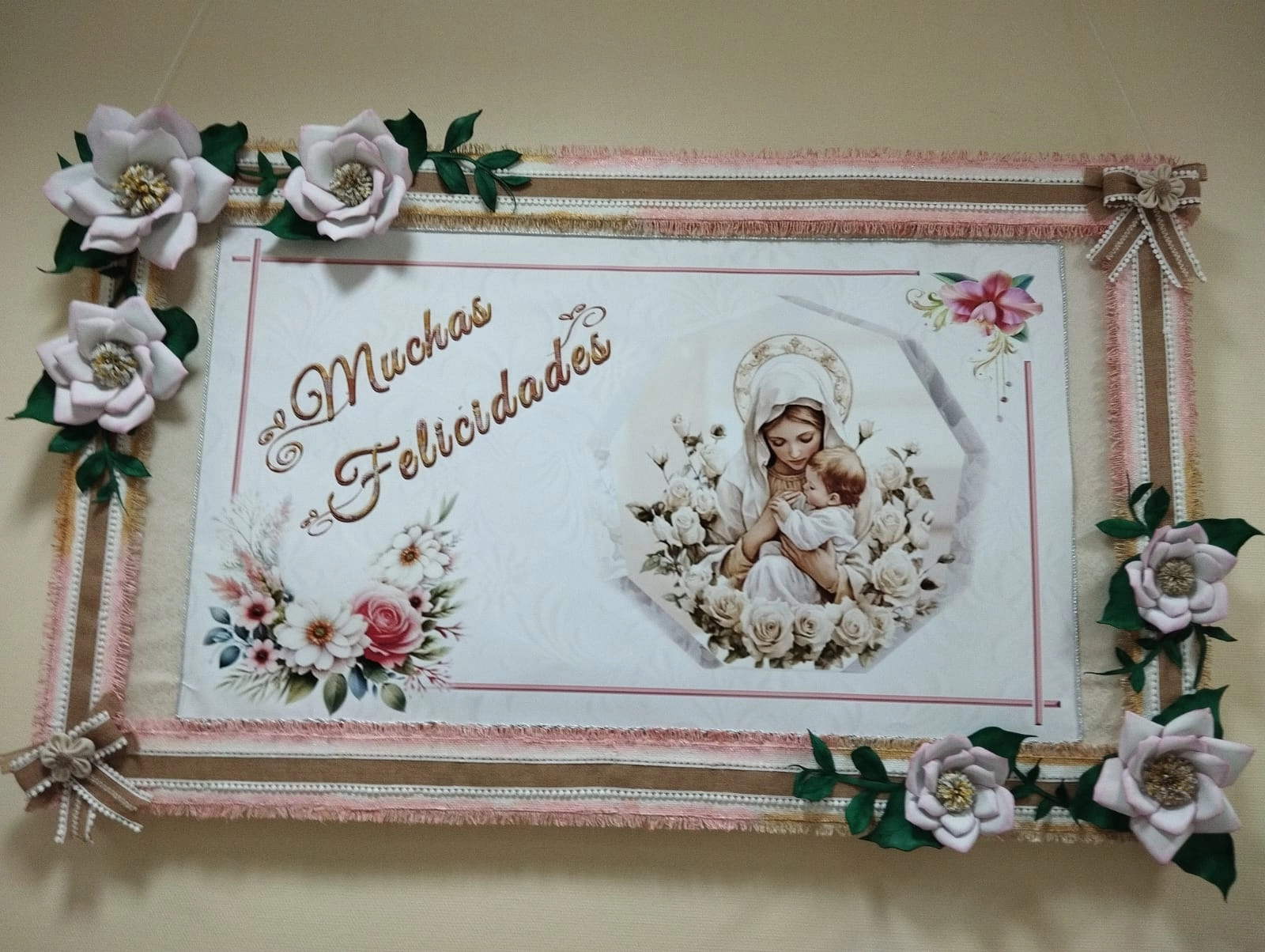 ¡Muchas felicidades, Madre!